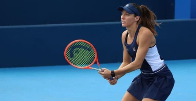 Luisa Stefani no torneio de Tóquio