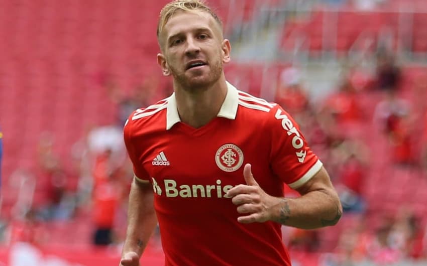 Pedro Henrique - Internacional