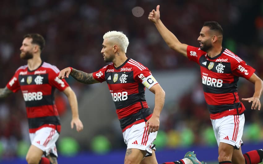 Flamengo-x-Gremio-Semifinal-da-Copa-do-Brasil-Maracana-16-08-2023-68-scaled-aspect-ratio-512-320