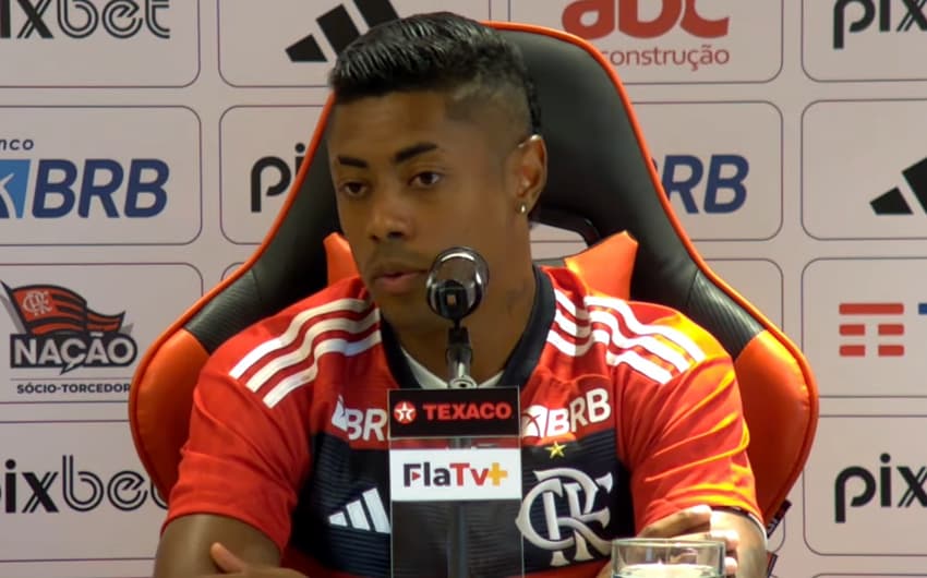 Bruno Henrique ressalta importância da família na renovação com o Flamengo: Tenho dois flamenguistas em casa