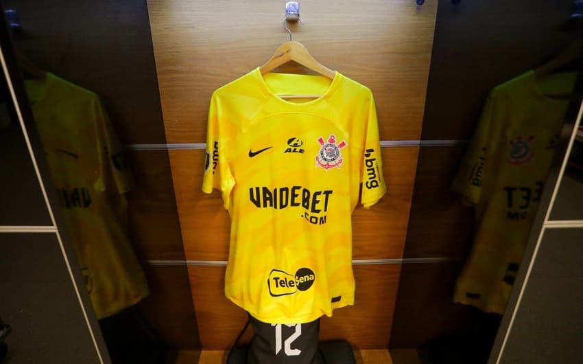 Crise financeira: Contas do Corinthians bloqueadas em meio a disputa com ex-patrocinadora