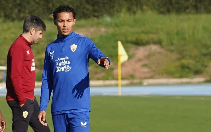 LAZARO-aspect-ratio-512-320