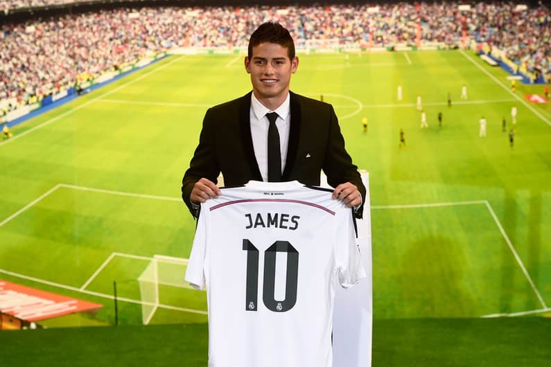 Apresentação de James Rodriguez no Real Madrid (Foto: Pierre-Philippe Marcou/ AFP)