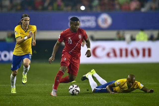 Farfán (Foto: AFP)