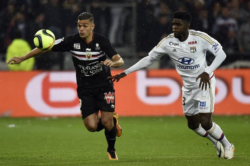 Samuel Umtiti (zagueiro, 22 anos, Lyon)