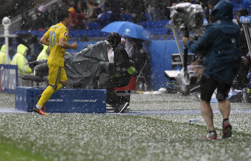 Granizo em Irlanda do Norte e Ucrania