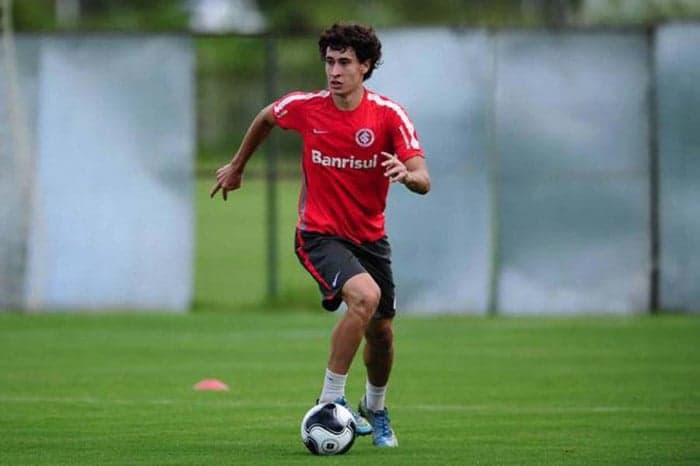 Rodrigo Dourado - Internacional