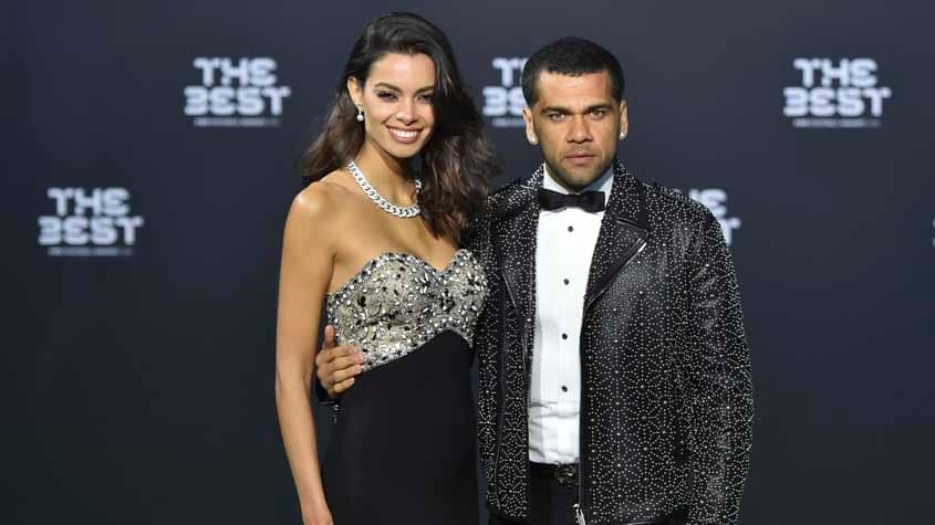 Daniel Alves e a namorada Joana Sanz