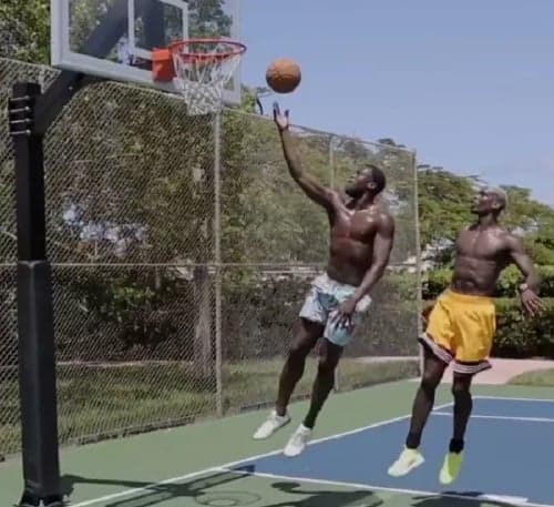 Lukaku e Pogba - basquete