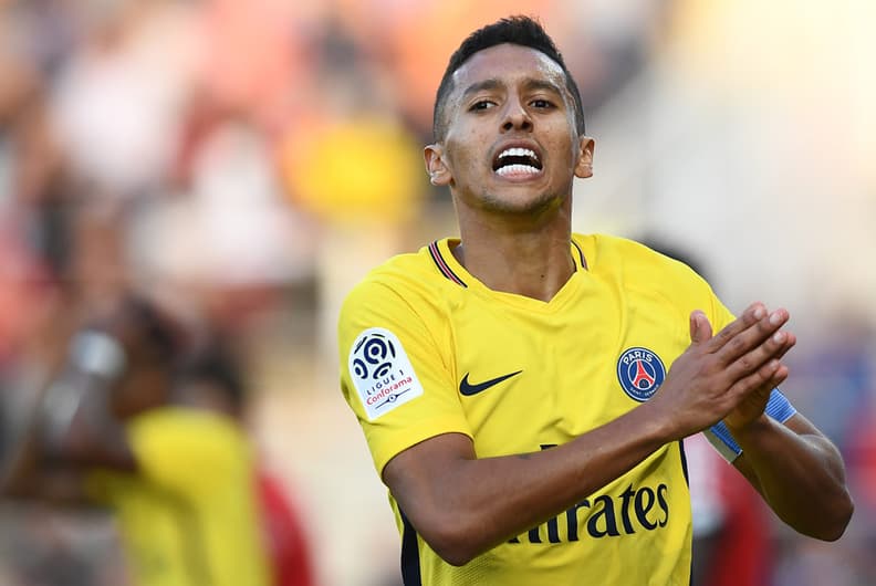 Marquinhos - Sempre seguro e com boas atuações, não conseguiu impedir o gol do Dijon, mas botou uma bola no travessão na fata cobrada por Neymar e conseguiu ajudar o PSG a vencer o Dijon por 2 a 1.