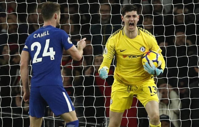 Courtois e Cahill - Arsenal x Chelsea