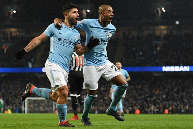 Agüero e Fernandinho - Manchester City x Newcastle