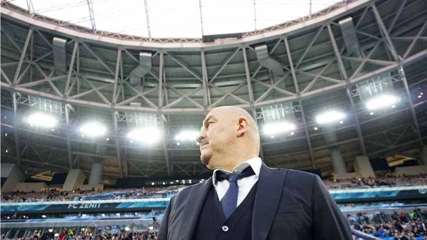 Já o técnico da Rússia, Stanislav Cherchesov, vai ter muito trabalho até a Copa