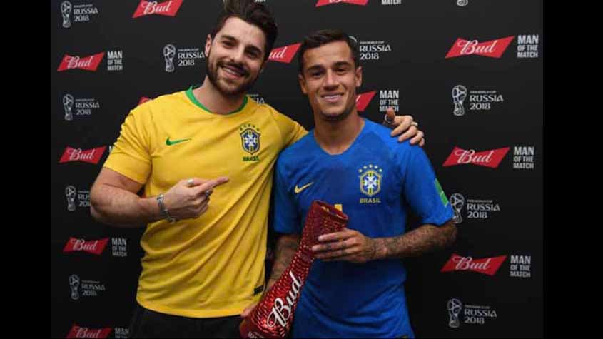 O Coutinho foi eleito o melhor da partida novamente. O DJ Alok entregou o prêmio de melhor da partida para ele