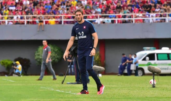 Luis Zubeldía é demitido do Cerro Porteño