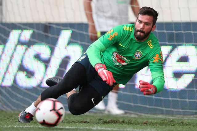 Treino da Seleção Brasileira - Alisson