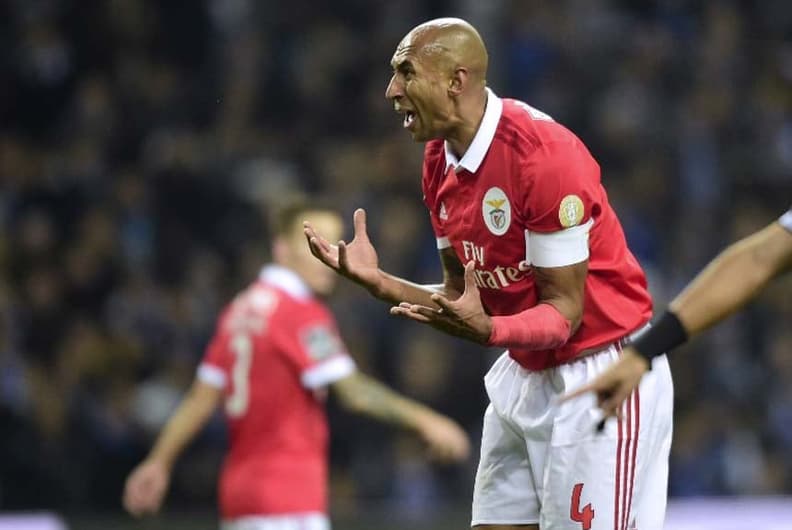 Mais jogos pelo Benfica - Luisão