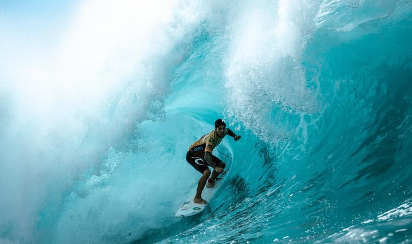 Gabriel Medina em Pipe