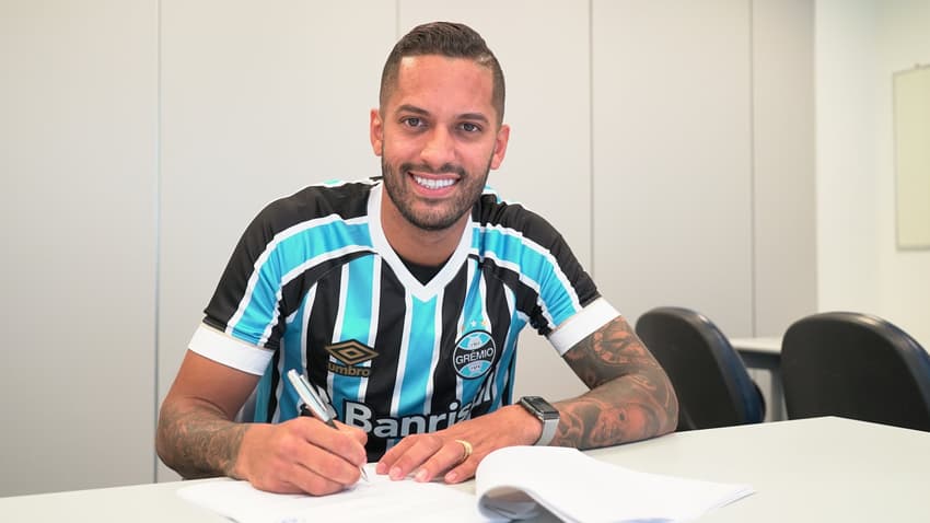 Rômulo anunciado pelo Grêmio