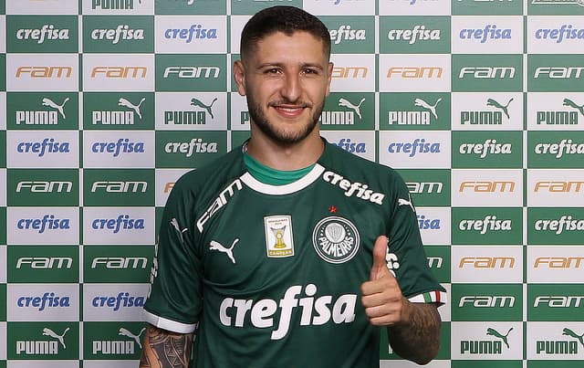 Zé Rafael chegou ao Palmeiras depois de dois anos como destaque do Bahia