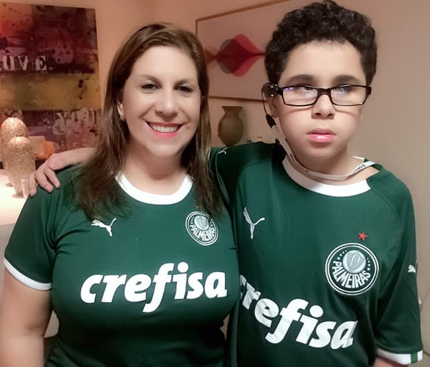 Nickollas e a mãe, Silvia Grecco, assistirão ao primeiro jogo do ano no Allianz em camarote