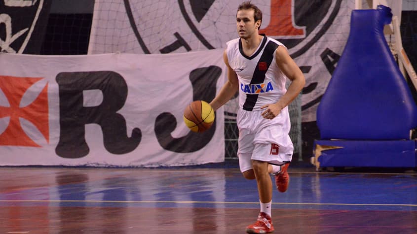 Bruninho Vasco Basquete