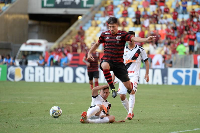 Vasco x Flamengo Thuler