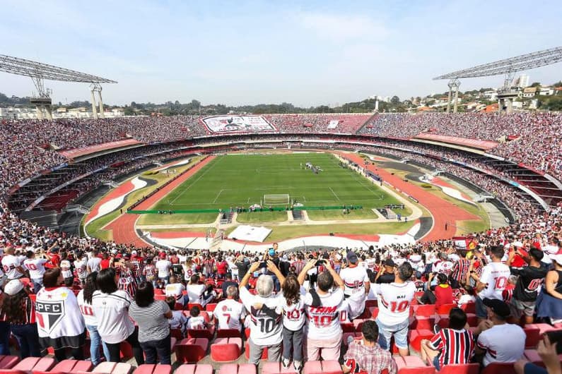 São Paulo abriu o treino em 2018 para apresentar os uniformes