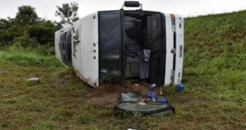Ônibus com torcedores do Corinthians que sofreu acidente voltando de BH