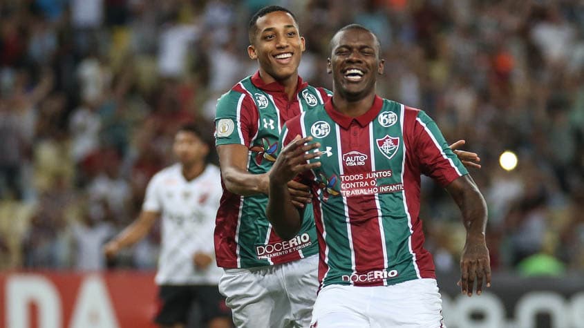 Fluminense x Athletico-PR - João Pedro e Frazan comemorando o gol do Flu