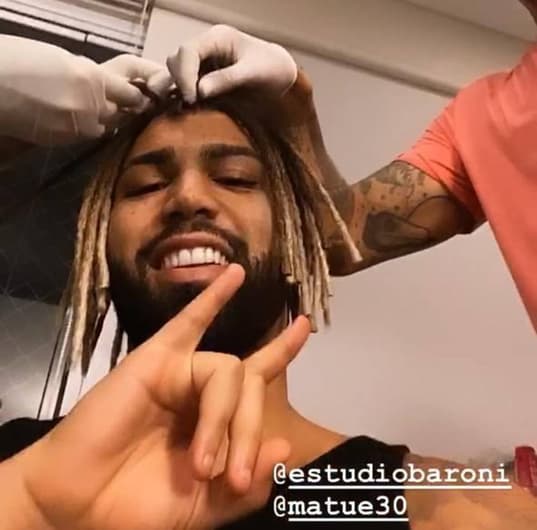 Gabigol com dreadlocks