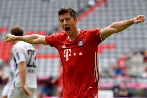 Bayern x Freiburg - Lewandowski