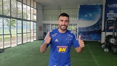 Alan Ruschel assinou com a Raposa até o fim de 2022