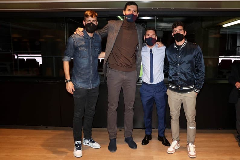 Piqué, Nikola Mirotic, Messi e Sergi Roberto - Barcelona