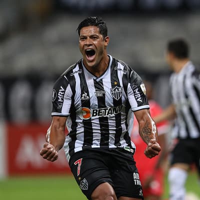 Hulk foi o dono da noite, marcando os dois gols alvinegros sobre o América de Cali