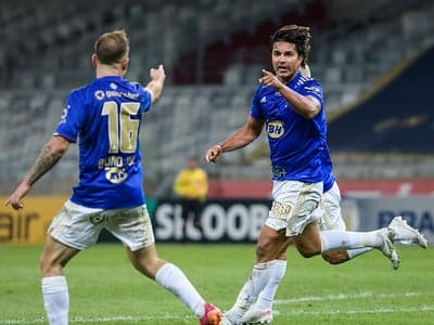 Marcelo Moreno marcou o gol de empate da Raposa e evitou nova derrota dentro do Mineirão