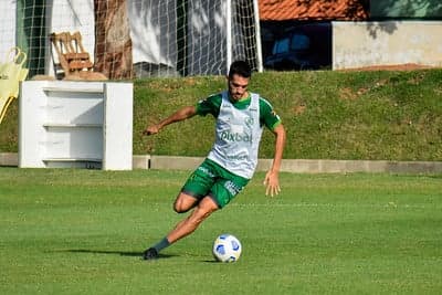 Lucas Kal pede que o América pressione o Fortaleza no duelo do próximo sábado, em BH