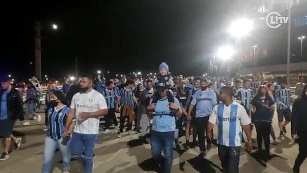 Saída da torcida do Grêmio