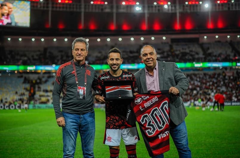 Everton Ribeiro, Rodolfo Landim e Marcos Braz