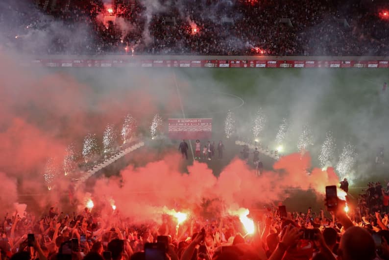 Apresentação de Marcelo no Olympiacos