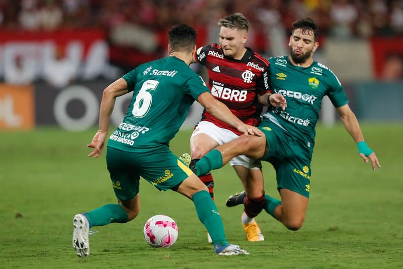 Cuiabá x Flamengo - Varela