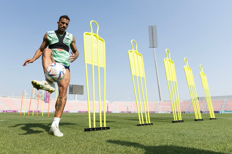 Danilo - Treino da Seleção