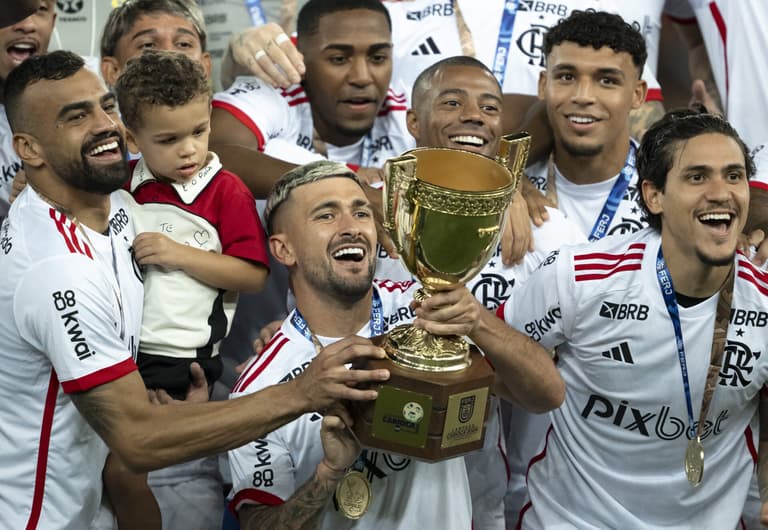 O Flamengo ganhou seu 38º título do estadual; Veja lista com os maiores campeões do Campeonato Carioca (Foto: Jorge Rodrigues/AGIF)