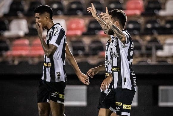 Botafogo-SP x Santos