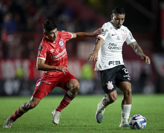 Corinthians empatou em sua última partida na Argentina