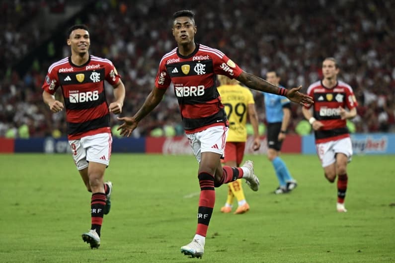 Bruno Henrique FLAMENGO AUCAS