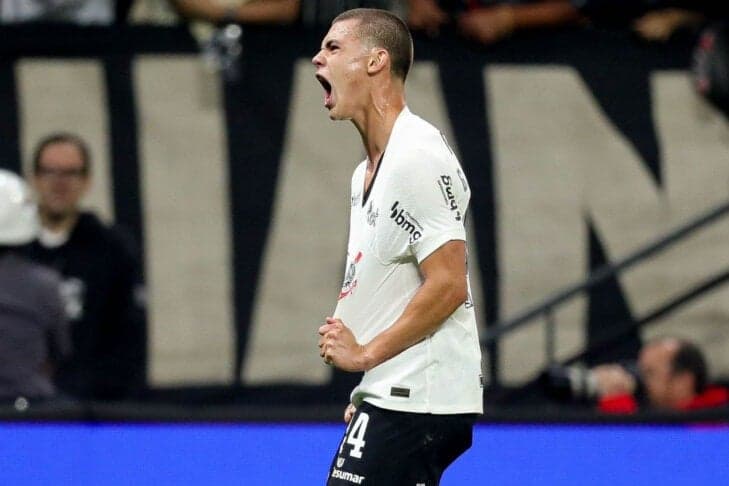 Outro saldo positivo do Corinthians durante a janela foi a descoberta por Gabriel Moscardo, que evitou que o clube contratasse um volante