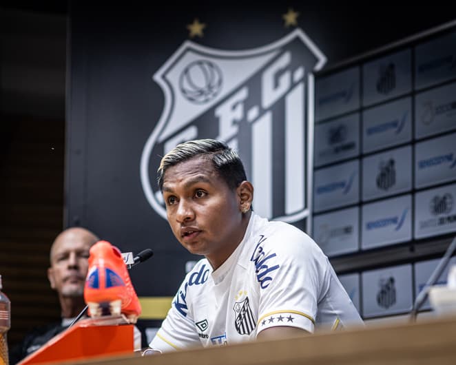 Alfredo Morelos no Santos