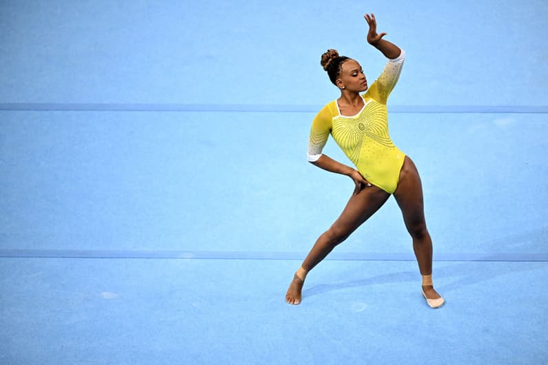 Rebeca Andrade - Foto: Lionel BONAVENTURE / AFP