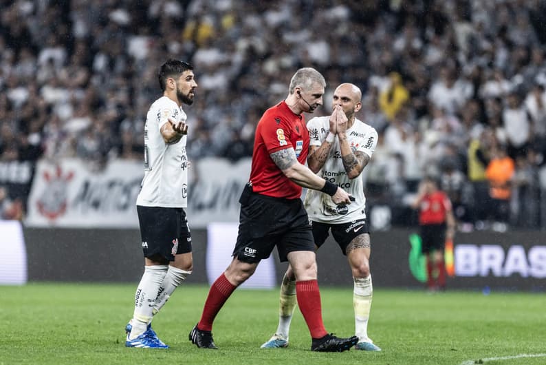 BRASILEIRO A 2023, CORINTHIANS X SANTOS